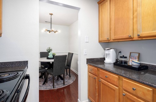 Meadowbrook Condo | Fully Furnished 2BR/2BA Condo off Hwy 280/Free Onsite Parking