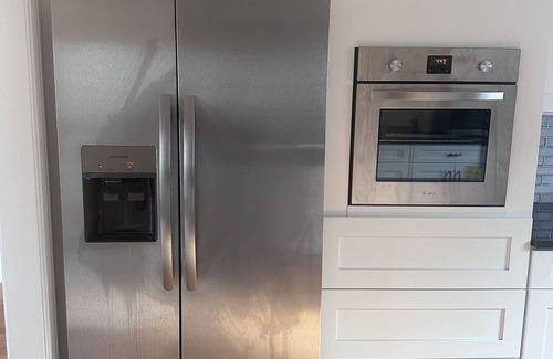 Hopelawn House | Fully Furnished 4 Bedroom in centrally located