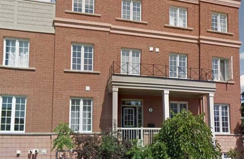 Village at York University House | Fully Furnished Bright and Luxurious Bedroom in North York-7