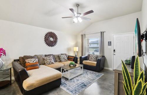 Copperas Cove Apartment | Fully furnished Copperas cove home, 3 bedrooms and 2 bathrooms, Fenced yard, garage, wifi, long stays welcome