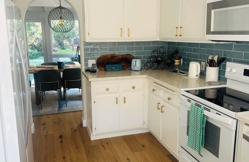 Encinitas House | FULLY FURNISHED MID-TERM RENTAL: Treehouse Oasis - A peaceful haven in Encinitas