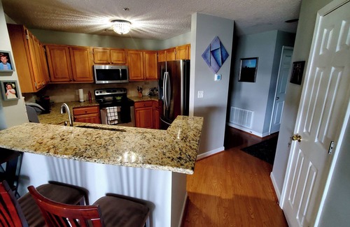 Mount Mourne Condo | FULLY FURNISHED NC getaway condo on Lake Norman