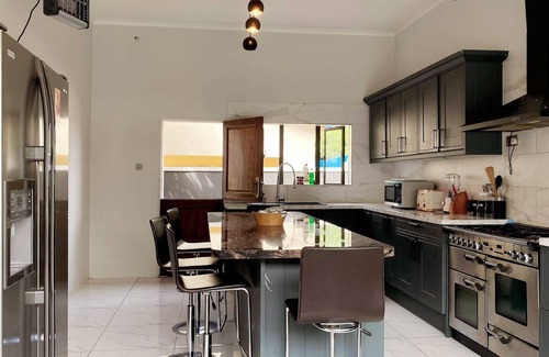 Victoria Falls House | Fully furnished three-bedroomed haven moments from breath-taking Victoria Falls