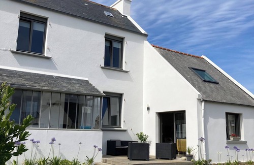 Ploudalmezeau House | Fully renovated house 100m from Portsall harbour and beach