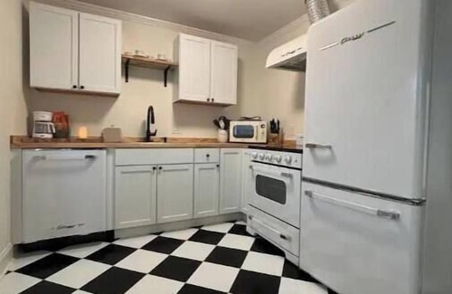 Nashville House | Fully remodeled home in Berry Hill