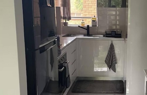 Brighton-le-Sands Apartment | Fully Renovated 2-bedroom apartment in Brighton-Le-Sands, 2 mins from the Beach