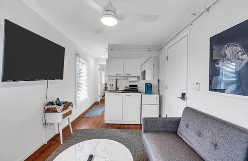 Ocean Grove Apartment | Fully Renovated 1BR Ocean Grove Penthouse Suite #7