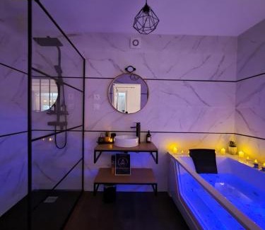 Le Castellet Ski Chalet | Fully renovated Chalet privatif suite romantique love balneo