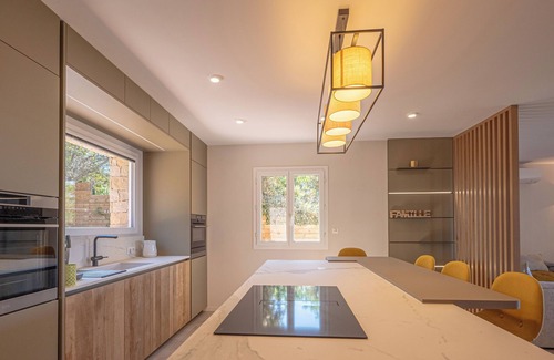 Portigliolo House | Fully renovated family home, authentic setting, 5min from the beach