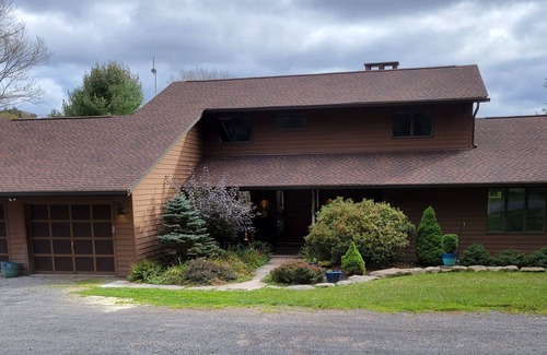 Windham House | Fully Renovated Scenic and Secluded 12 Acre Home close to Windham Mountain