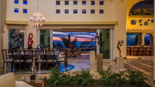 Boca de Tomatlan Villa | Fully Staffed, Beach frontage Luxury Villa