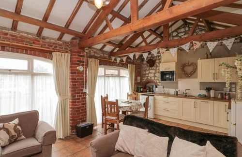 Flamborough House | FULMAR COTTAGE, romantic, character holiday cottage in Flamborough