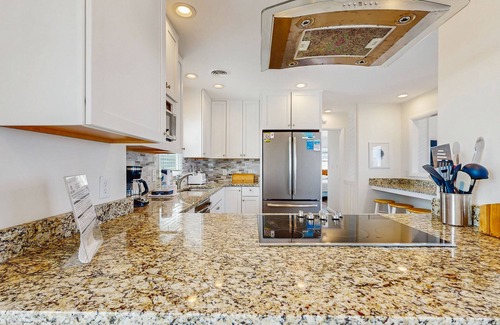 Avon House | Fun beachfront home w/shared pool, WiFi, private washer & dryer, central AC