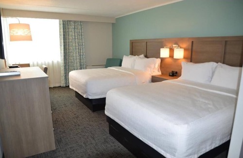 Burlington Hotel | Fun City Resort Hotel