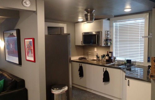 Lakeland Cottage | Fun Cottage In Historic District - NO CLEANING FEE!