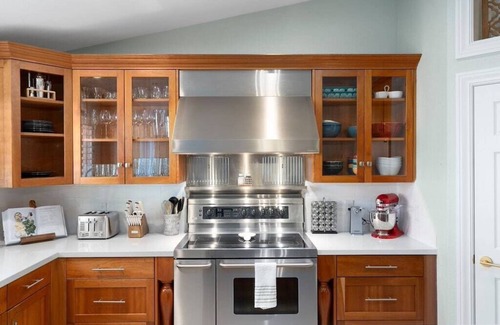 Sunset Ridge House | FUN! Heated Pool~Star Wars Game Rm~BULL BBQ~Outdoor Bar~Games~Fire Pit w/Chairs