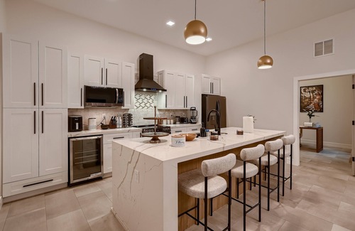 Seminole Villa | Fun & Luxury 5BR Pool Villa w/Sauna+Arcade+Plunge