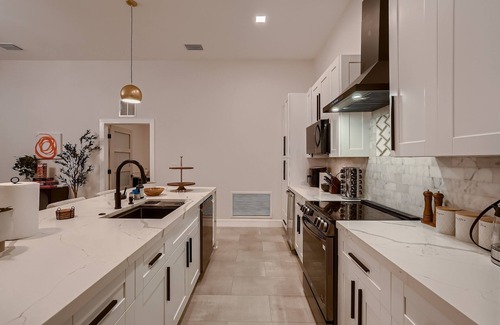Seminole Villa | Fun & Luxury 5BR Pool Villa w/Sauna+Arcade+Plunge