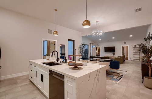 Seminole Villa | Fun & Luxury 5BR Pool Villa w/Sauna+Arcade+Plunge