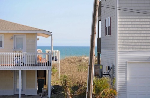 Surf City House | Fun-N-The Sun - 2 BR Home; Dog Friendly with an Ocean View!