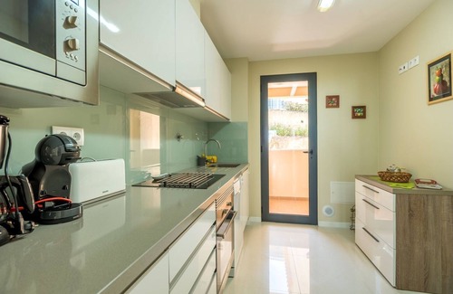 Santa Maria Maior Apartment | Funchal SilverWood Apartment by LovelyStay