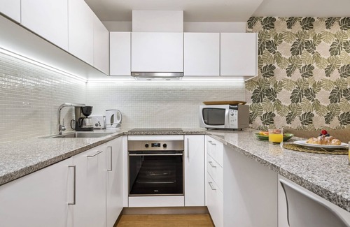 Se Apartment | Funchal Tropical - Hurricane Plant by Madeira Sun