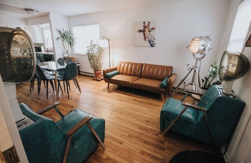 South End House | Funky downtown house in South End arts district