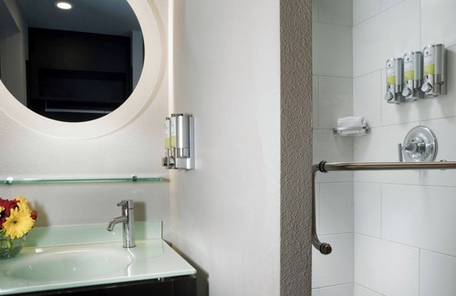 Belltown Hotel | Funky Room in Downtown Seattle w/Colorful Decor & Designer Toiletries