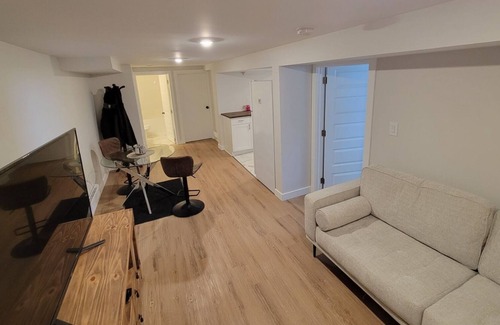 Saskatoon Downtown Apartment | Furnished 2 bedroom basement Suite by the River