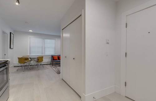West End Apartment | FURNISHED 2 BEDROOM IN 1425 HARO - PET FRIENDLY
