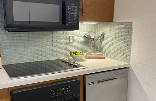 Little Italy Condo | Furnished and Newly Updated 2-Bedroom in the Heart of Little Italy