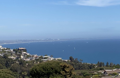 Malibu House | Furnished & Equipped Malibu Luxurious Panoramic Oceanview Vacation Home