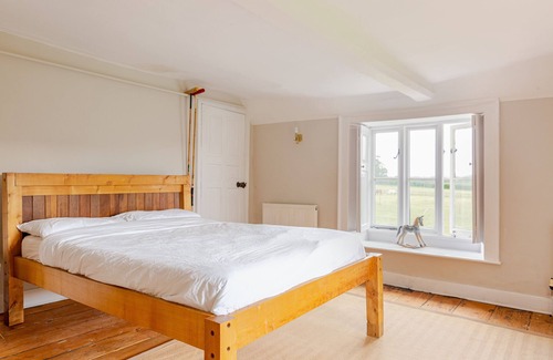 Cirencester House | Furzen Farmhouse