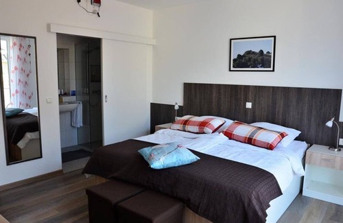 Ettringen Bed & Breakfast | Gästehaus Am Hochsimmer - Double Room Shower/WC Balcony