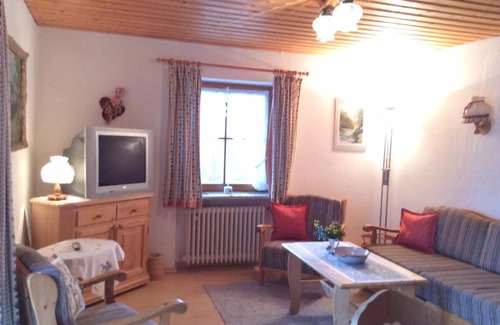 Ettenhausen Apartment | Gästehaus Hächer