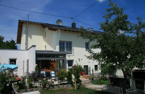 Osann-Monzel House | Gästehaus Marietta