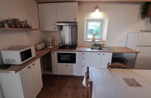 Saint-Hilaire-de-Villefranche House | Gîte du Figuier - Saint-Hilaire-de-Villefranche