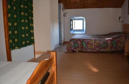 Grospierres House | Gîte 2 pièces avec climatisation et animaux admis à Grospierres - FR-1-382-64