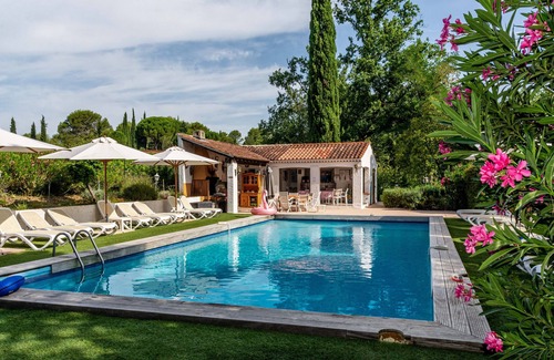 Les Arcs-sur-Argens Apartment | Gîte 3* 60m² air-conditioned 2-5 persons heated swimming pool tennis Les Arcs s.Argens