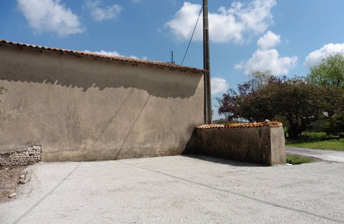 Barret Apartment | Gîte 4 Personnes à 10 min de Barbezieux Pour Vacances ou Séjour pro