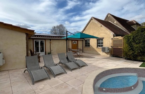 Alvignac House | Gîte 4 Personnes Avec Piscine Près de Rocamadour