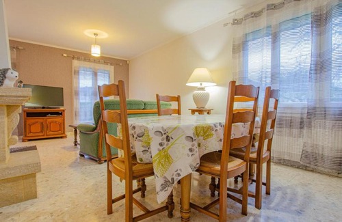 Arcis-sur-Aube House | Gîte Arcis-sur-Aube, 4 pièces, 5 personnes - FR-1-543-57