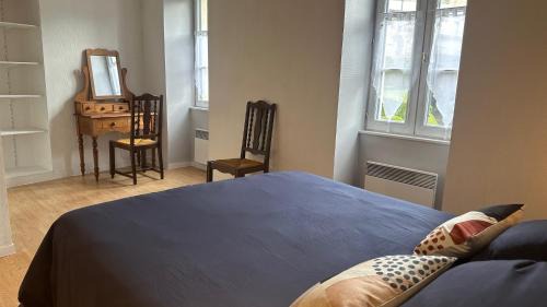 Terrasson-la-Villedieu Apartment | Gîte au cœur de la ville ancienne