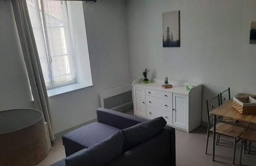 Vouecourt Apartment | Gîte au Coeur D'un Joli Village Arboré et Situé en Bordure de Marne