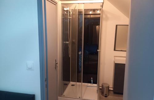 Arrest House | Gîte Au coeur de la Baie