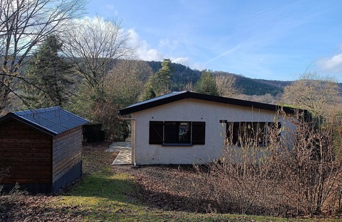 Les Mazures House | Gîte au lac des Vielles Forges, Idéal Pour les Familles. Chiens Acceptés