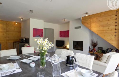 Saint-Genest-Malifaux House | Gîte authentique avec cheminée et spa, au cœur de la nature - FR-1-496-340