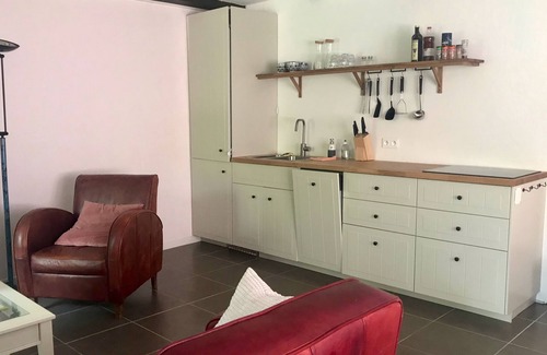 Lucenay-l'Eveque Cottage | Gîte Clématite at Villa Mortaise in Burgundy (Morvan)