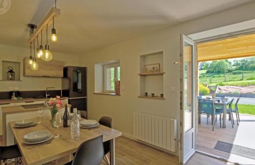 Pouilly-les-Feurs House | Gîte cosy avec spa et balcon dans la nature - FR-1-496-303