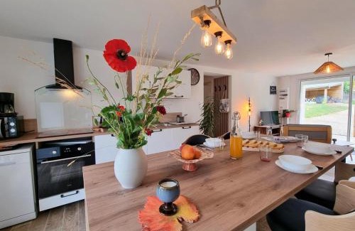 La Versanne House | Gîte cosy avec jardin dans le Parc du Pilat - FR-1-496-369
